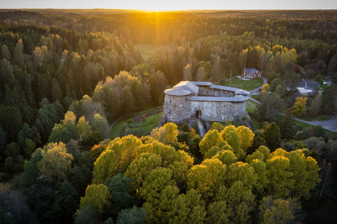 Raseborgs slott i aftonsol